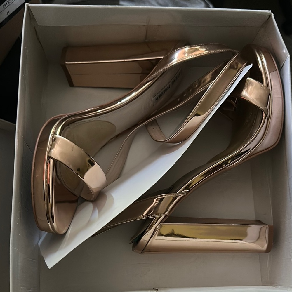 Steve Madden Shiny Rose Gold Heels